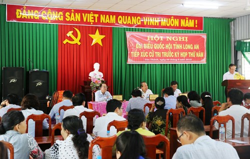 Phó Thủ tướng Trương Hòa Bình tiếp xúc cử tri tại Long An - ảnh 2